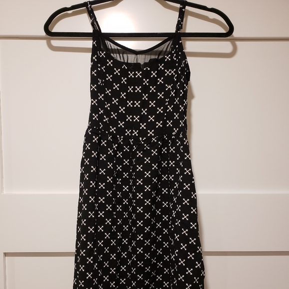 2 for $20 - Summer Dress - Picture 1 of 8